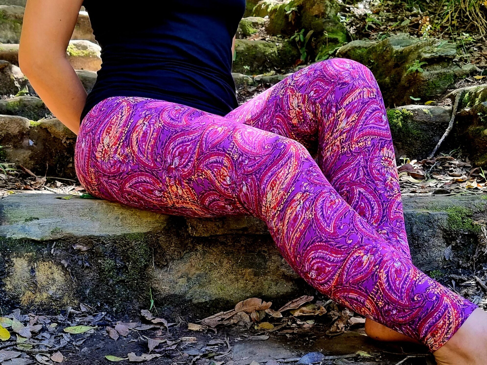 Lularoe One Size OS Dark Blue Pink Purple Floral Buttery Soft Leggings - OS  fits Adults 2-10